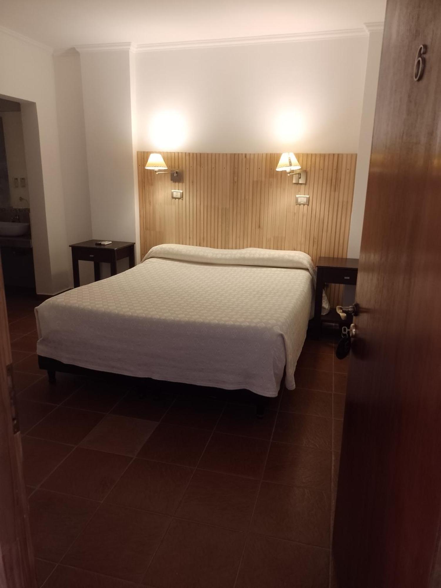 סלטה Hotel Residencial Espana מראה חיצוני תמונה